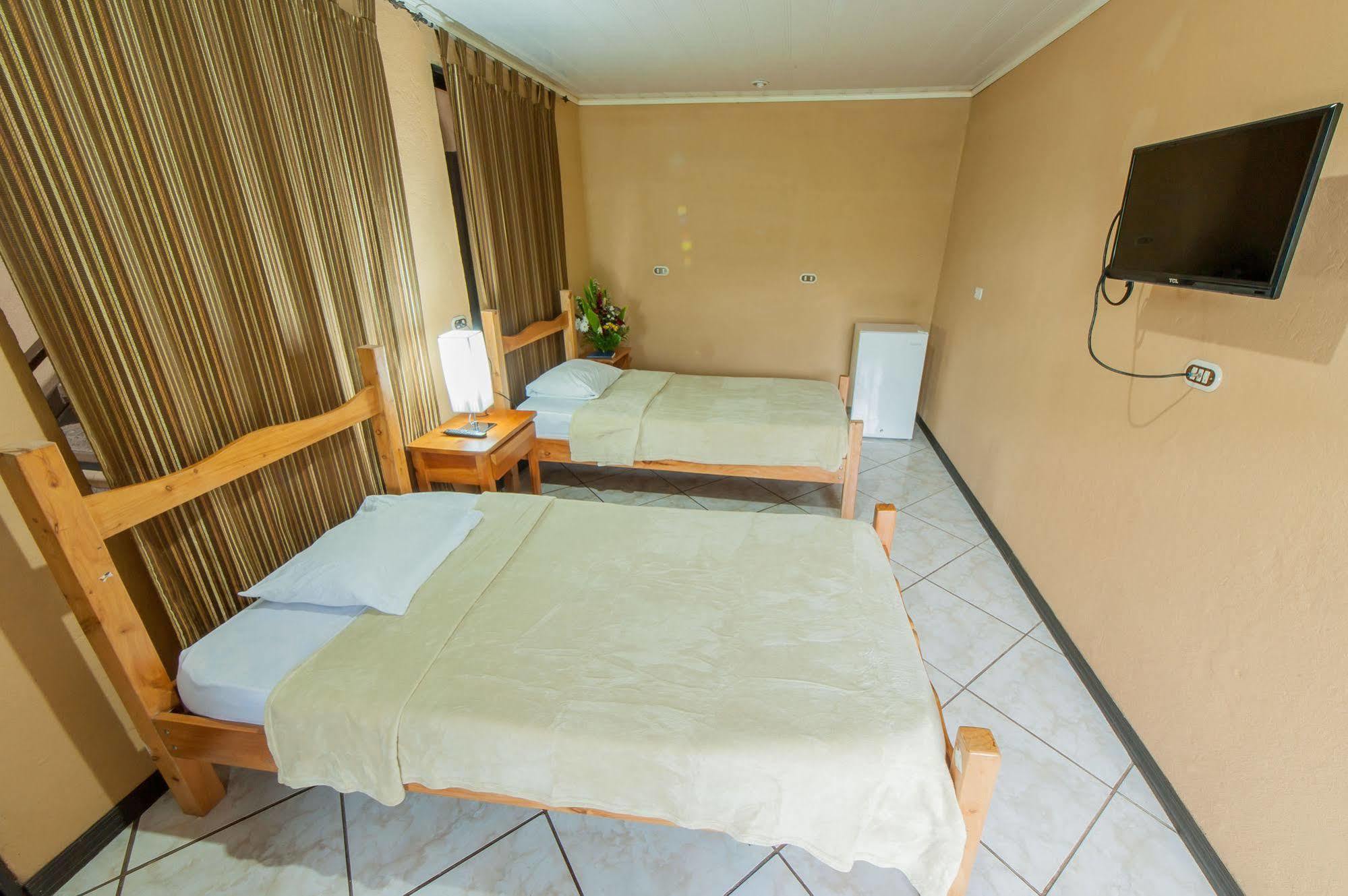 Cabinas Eddy B&B Monteverde Екстериор снимка